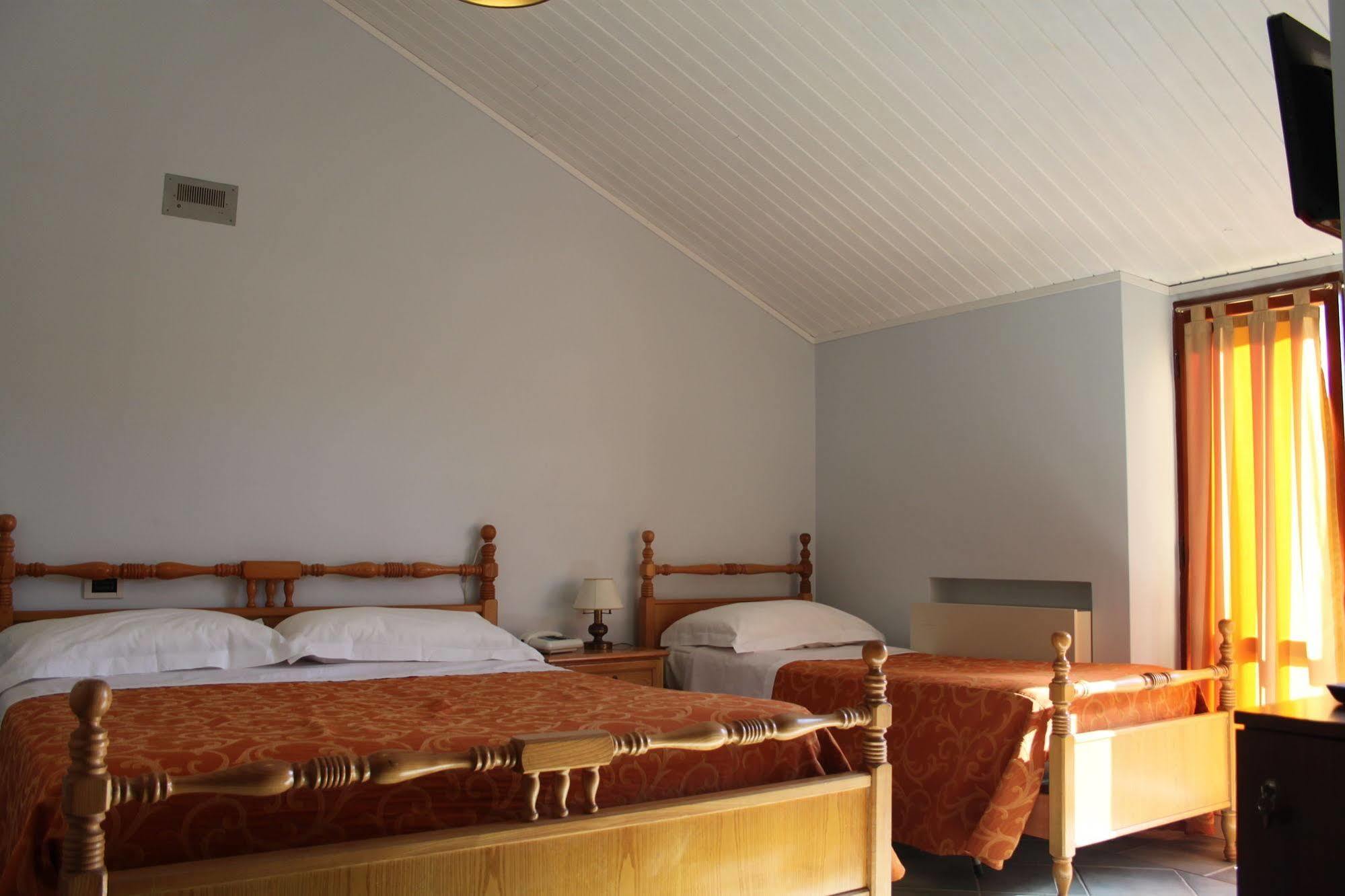 Hotel Girasole تْشيفيتانوفا ماركي المظهر الخارجي الصورة