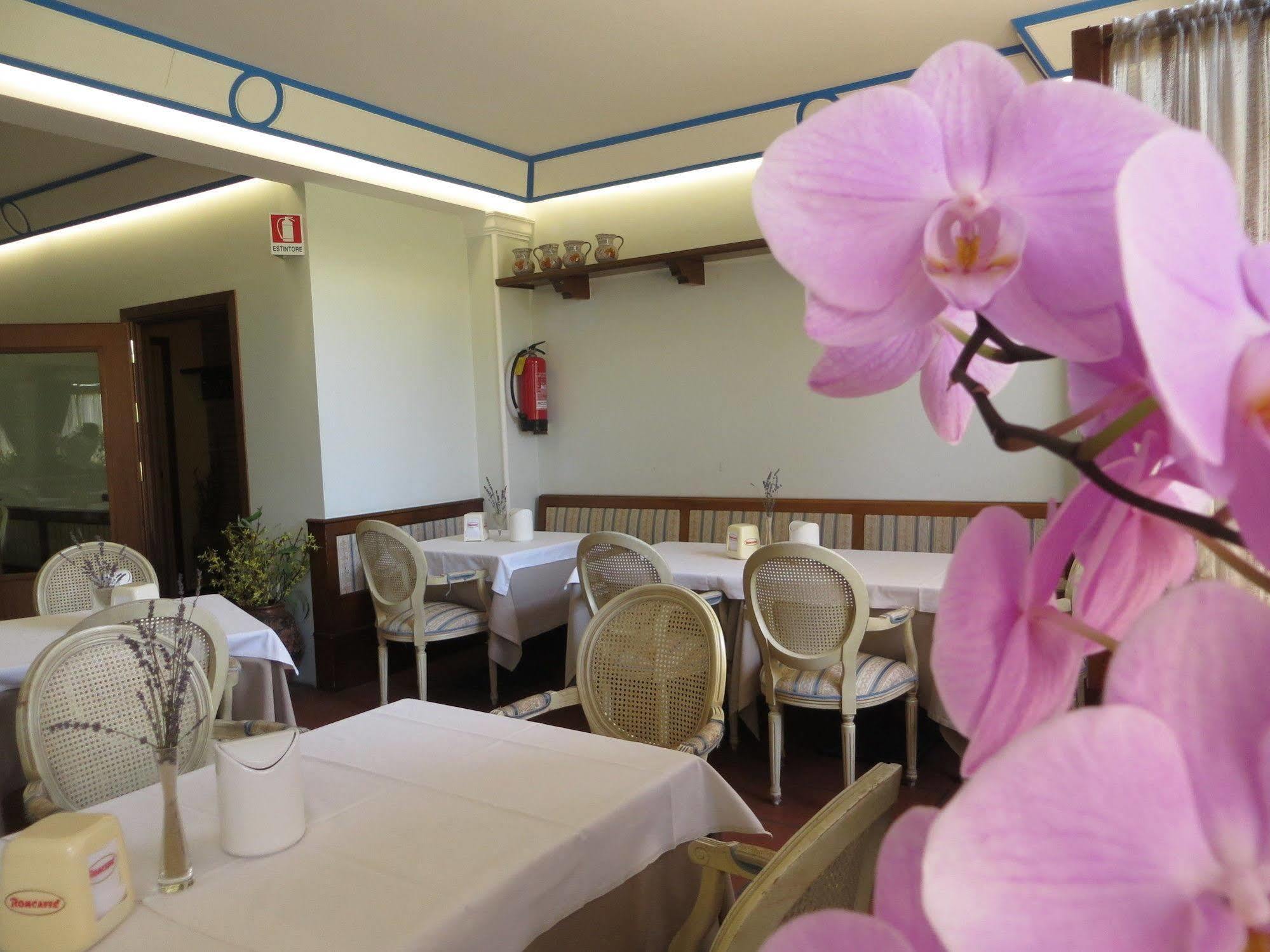 Hotel Girasole تْشيفيتانوفا ماركي المظهر الخارجي الصورة